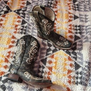 W CURCLE G COWGIRL BOOTS